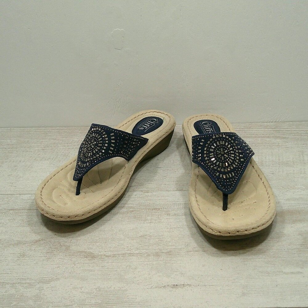 CLIFFS BY WHITE MOUNTAIN Navy Women's Cienna Mini Wedge Flip Flop Sandal Size 11